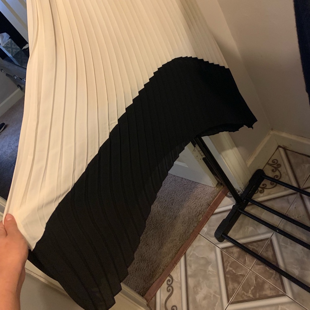 High waisted elegant skirt - Picture 1 of 3